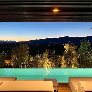 C-hotel & 5*, Cassago Brianza איטליה