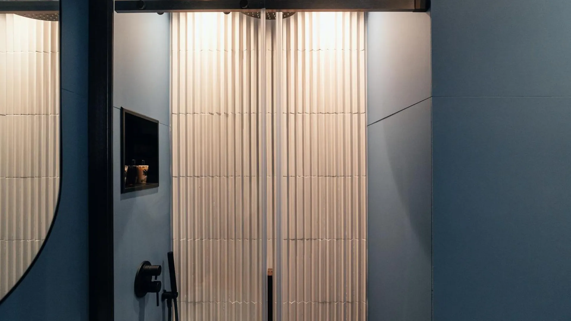 Affittacamere The Flow - Via Del Corso Roma