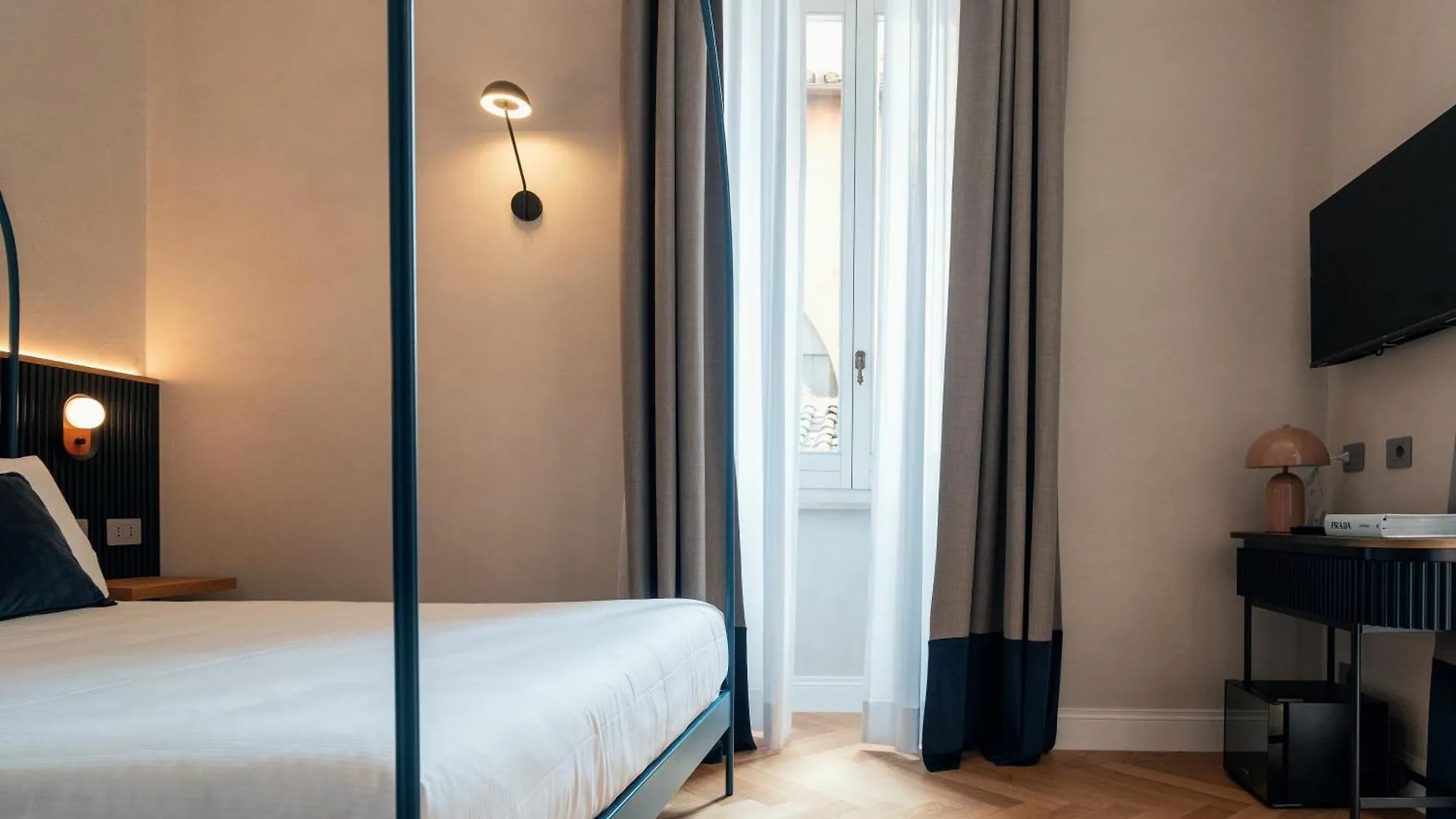 The Flow - Via Del Corso روما 0*,  إيطاليا