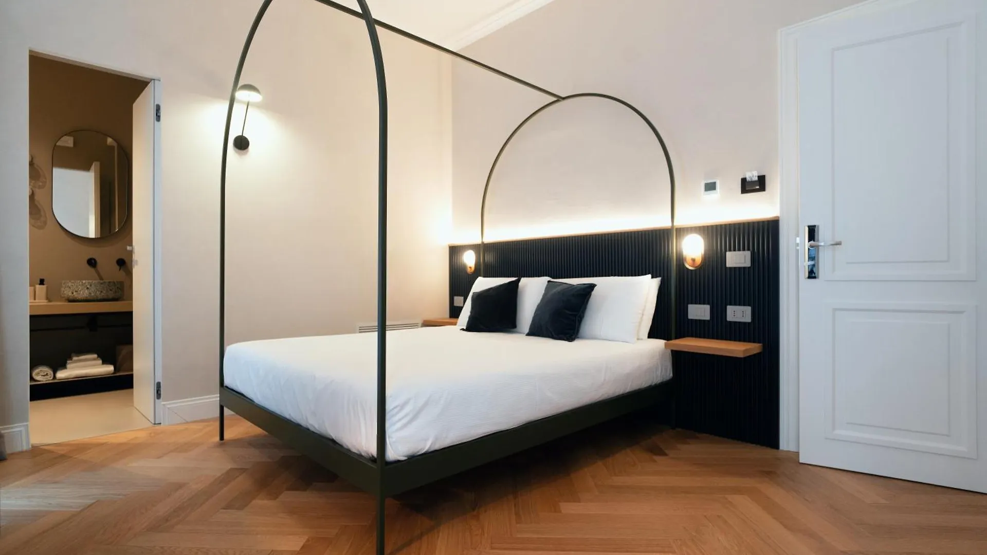 The Flow - Via Del Corso روما