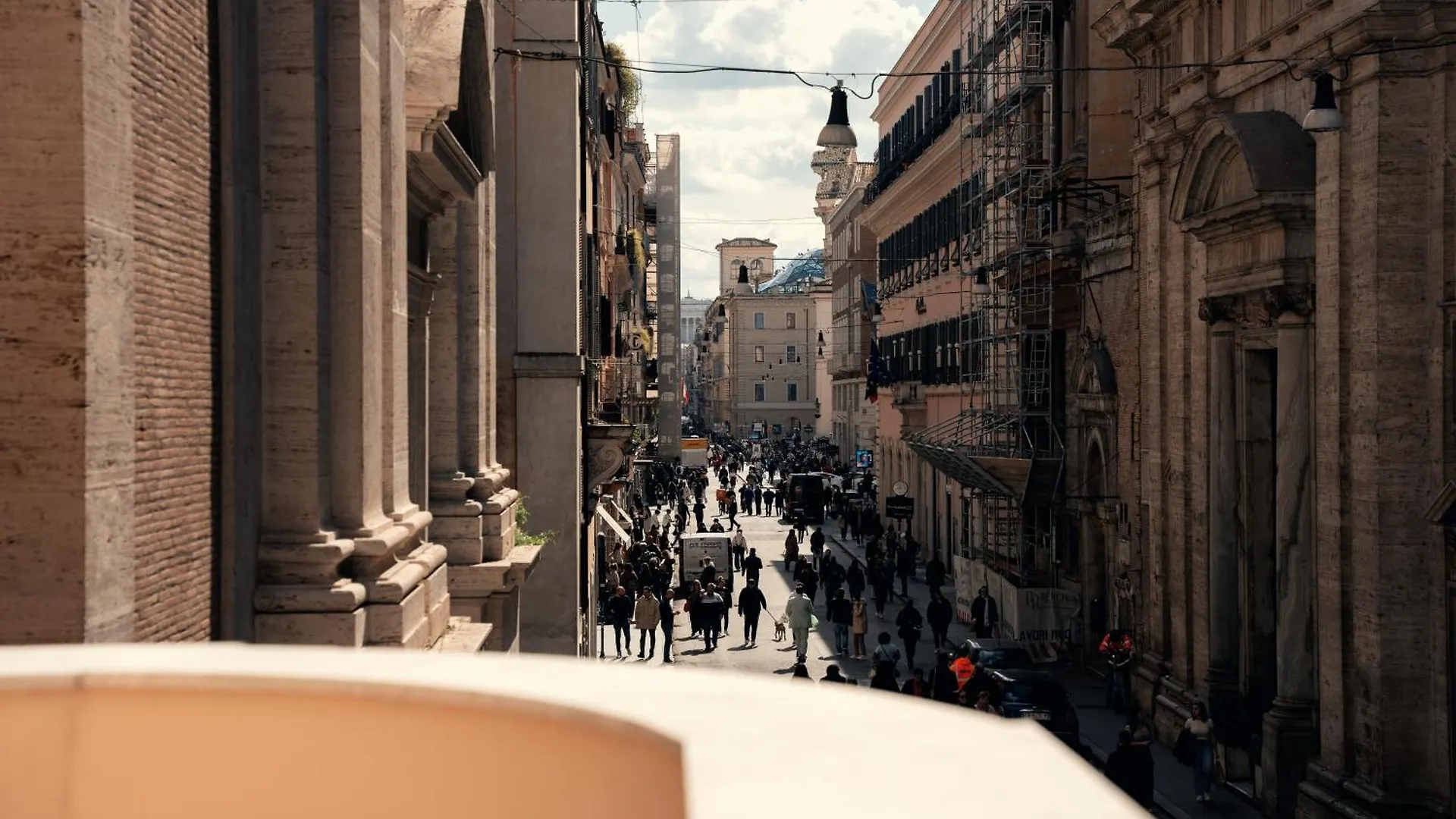 بيت ضيافة The Flow - Via Del Corso روما