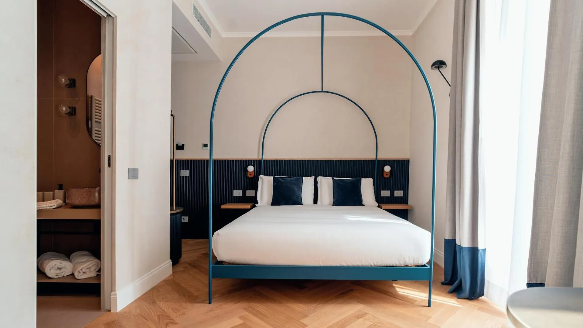 The Flow - Via Del Corso روما