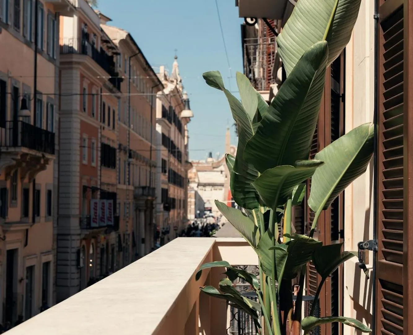 The Flow - Via Del Corso Rome 0*,  Italy